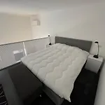 White In Apartamento Milão