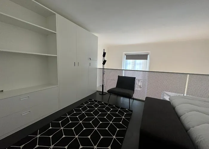 Apartament White In *
